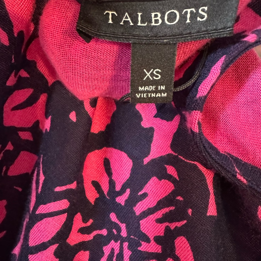 NWT Talbots Sleeveless Top in Vibrant Pink and Navy XSMALL Bin #6 - Picture 7 of 9